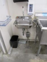 STAINLESS STEEL HAND SINK