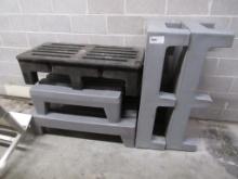 DUNNAGE RACKS