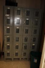 LOT OF EMPLOYEE LOCKERS