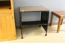 26IN X 36IN ROLLING TABLE