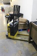 YALE MPB040 ELECTRIC PALLET JACK