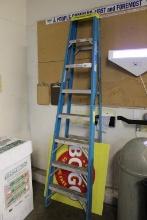 WERNER 8FT. FIBERGLASS LADDER