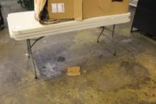 6FT FOLDING LEG BANQUET TABLES