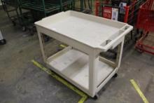 RUBBERMAID BUS CART