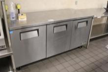 TRUE TUC-72 3 DOOR WORKTOP REFRIGERATOR SELF-CONTAINED
