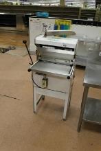 OLIVER 777 BREAD SLICER