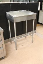 STAINLESS STEEL RECEIVING DESK