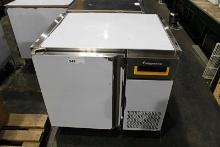 NEW PREPRITE 48PPT07Z7202 SELF CONTAINED 38IN. 1-DOOR UNDERCOUNTER COOLER