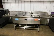 9FT STAINLESS STEEL 3-COMPARTMENT SINK