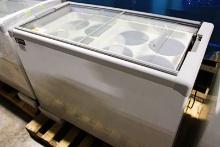 2022 NEW SCRATCH & DENT FLOOR MODEL DISPLAY EXCELLENCE EDC-8HC 47IN. SLIDE TOP ICE CREAM FREEZER