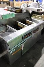 FRYMASTER FMJ250ESC GAS 2-BAY DEEP FRYER W/ 2 WARMING STATIONS