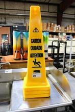 RUBBERMAID WET FLOOR SAFETY CONES
