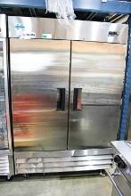 NEW SCRATCH & DENT FLOOR MODEL DISPLAY KENNECO STKR2DES SELF CONTAINED 2-DOOR COOLER