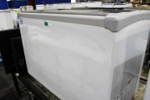 NEW SCRATCH & DENT FLOOR MODEL DISPLAY EXCELLENCE EDC-8CHC SELF CONTAINED 47IN. SLIDE TOP FREEZER 20