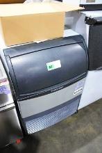 NEW SCOTSMAN UC2024SA-1A SELF CONTAINED UNDERCOUNTER ICE MACHINE