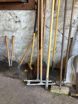 Echo Leaf Blower/ Hand Tools