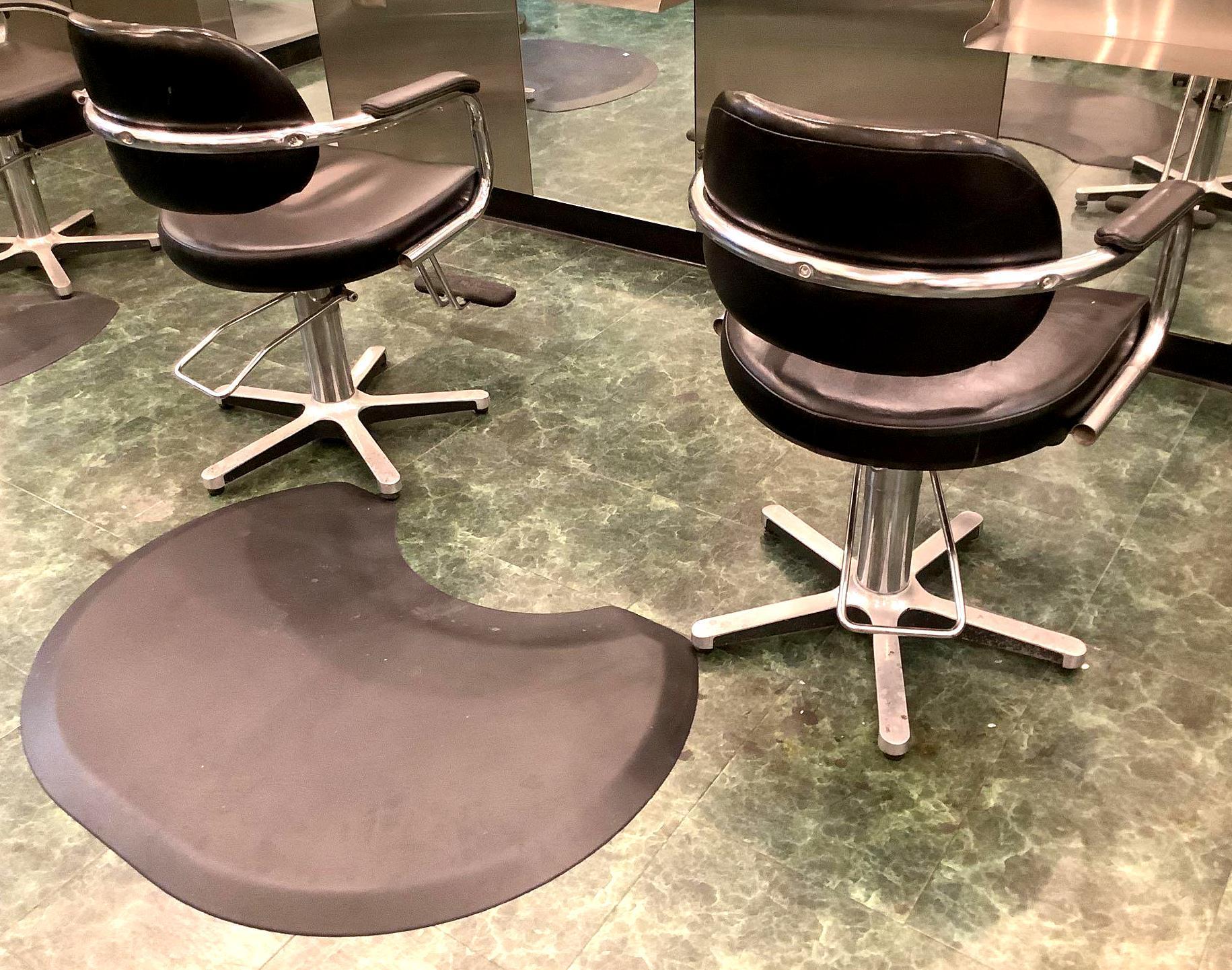 Styling Chairs and Mat
