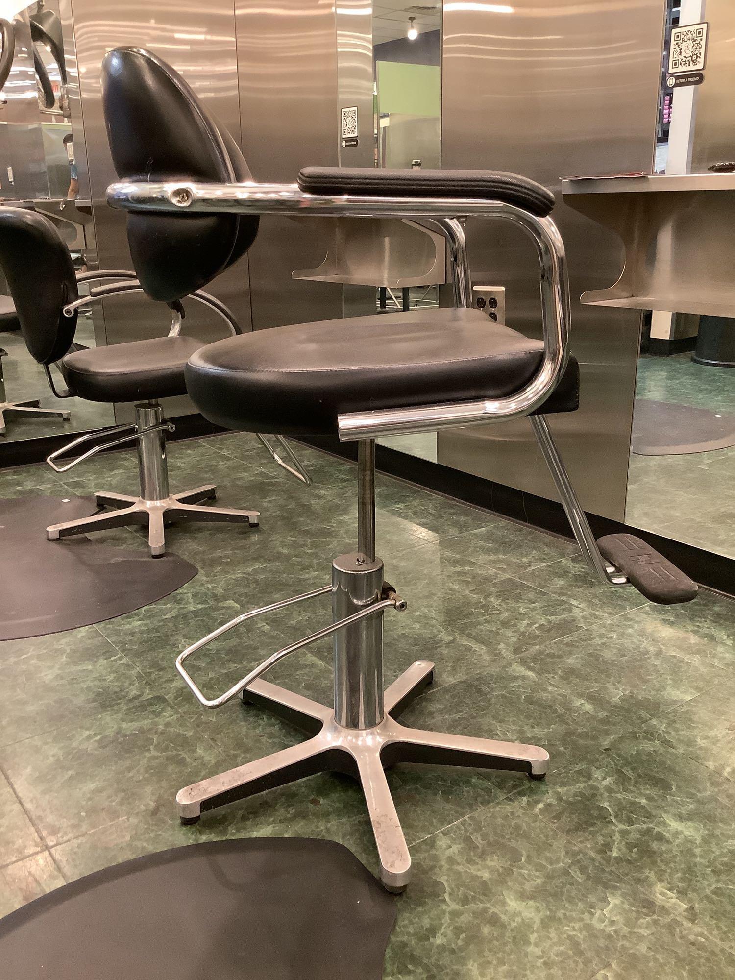Styling Chairs and Mat