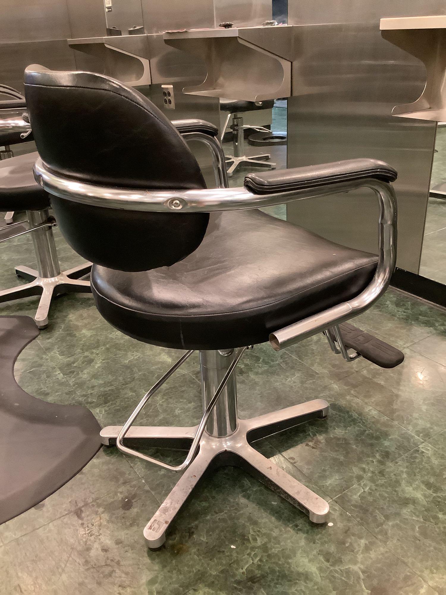 Styling Chairs and Mat