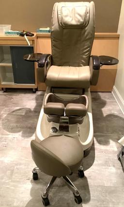 Contego Pedicure Station