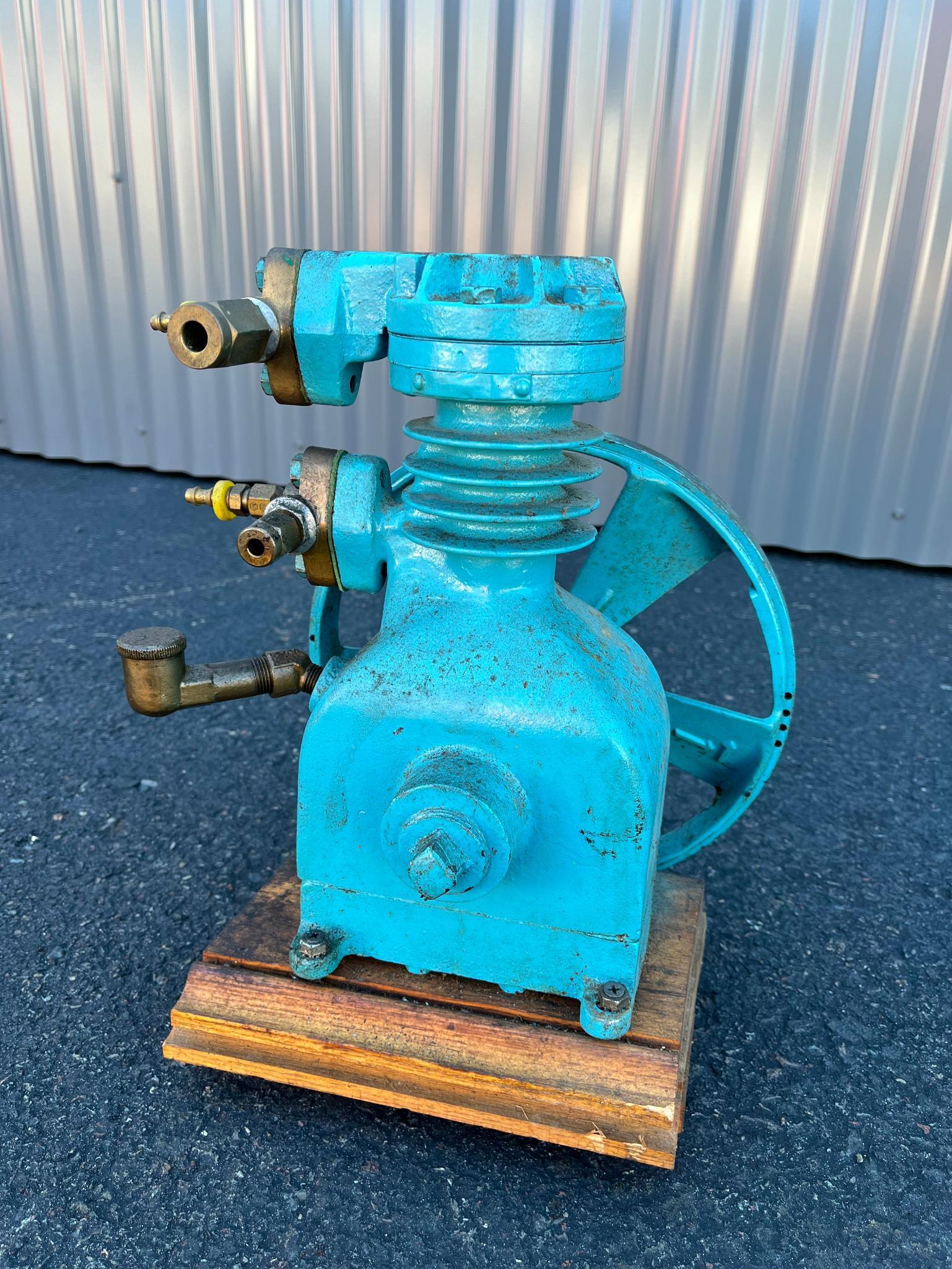 Single Cylinder Air Compressor.