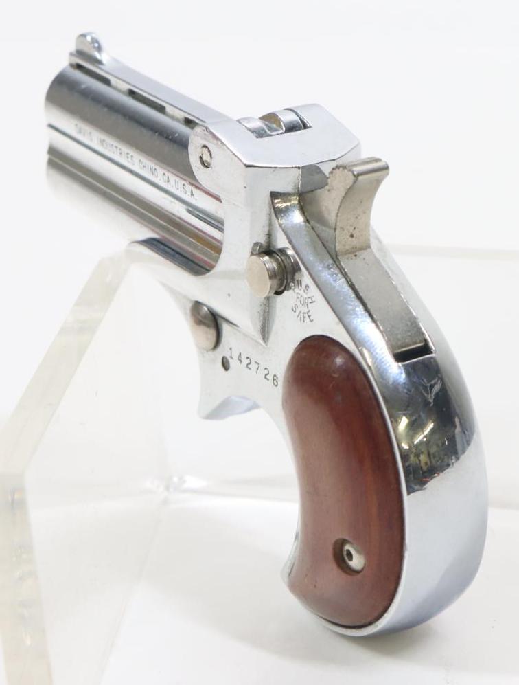 Davis D22 Derringer Pistol
