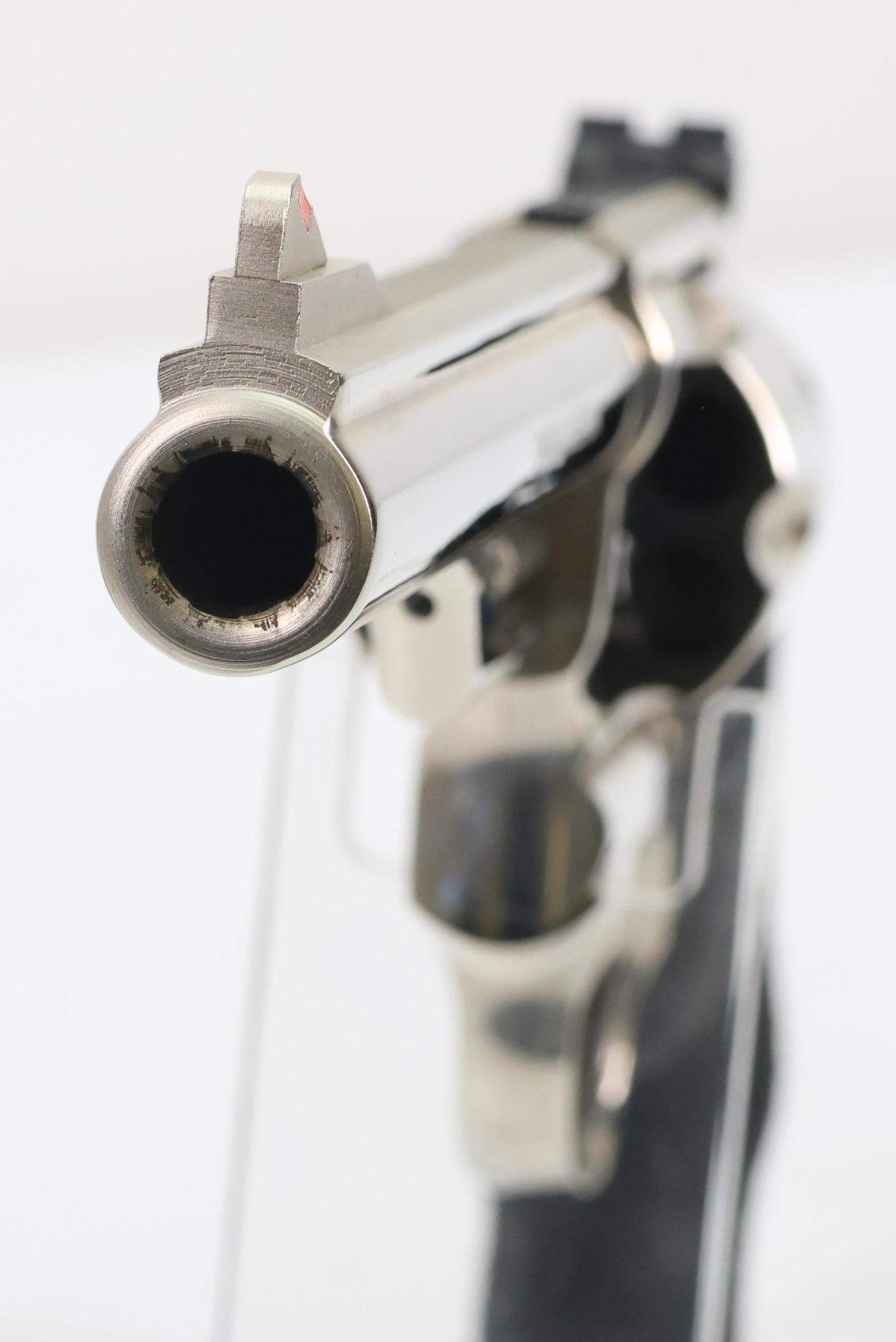 Smith & Wesson 29-2 Double Action Revolver