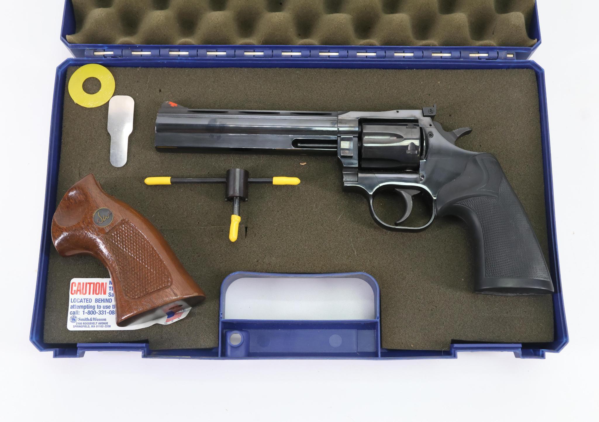 Dan Wesson 15-2VH6 Double Action Revolver
