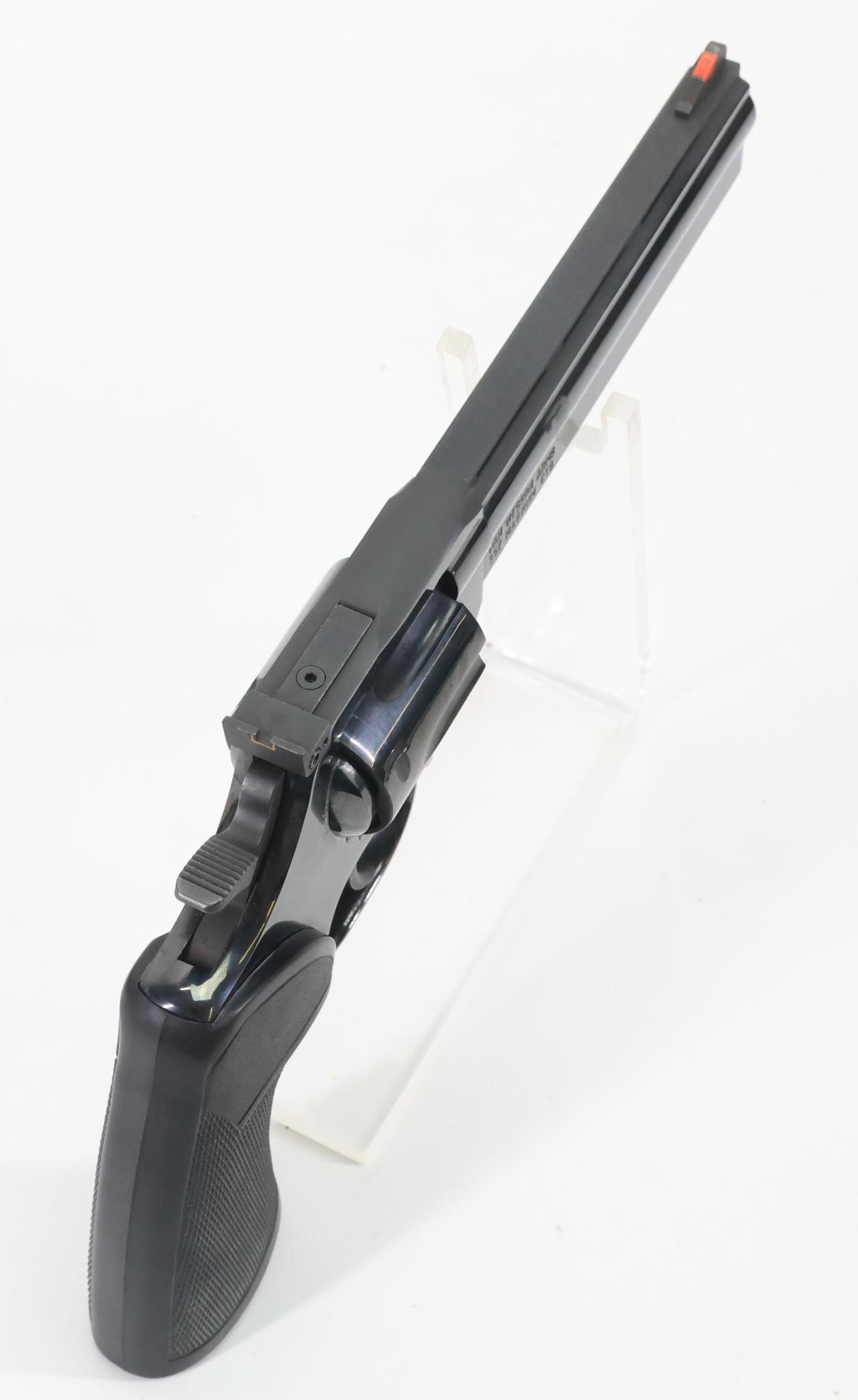 Dan Wesson 15-2VH6 Double Action Revolver