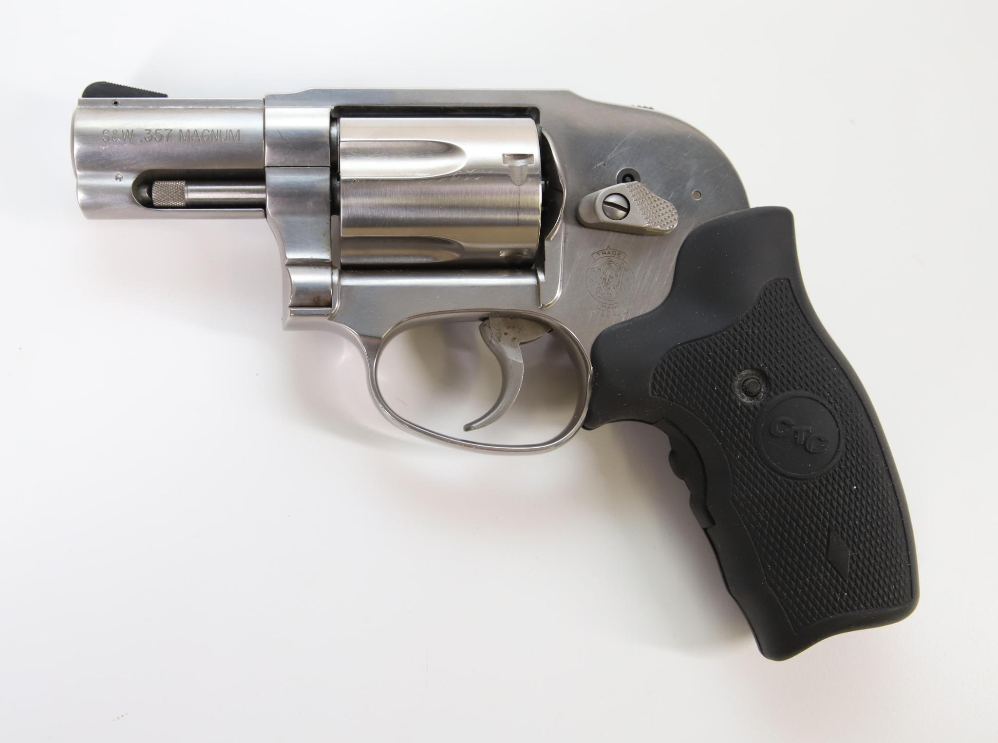 Smith & Wesson 649-5 Double Action Revolver