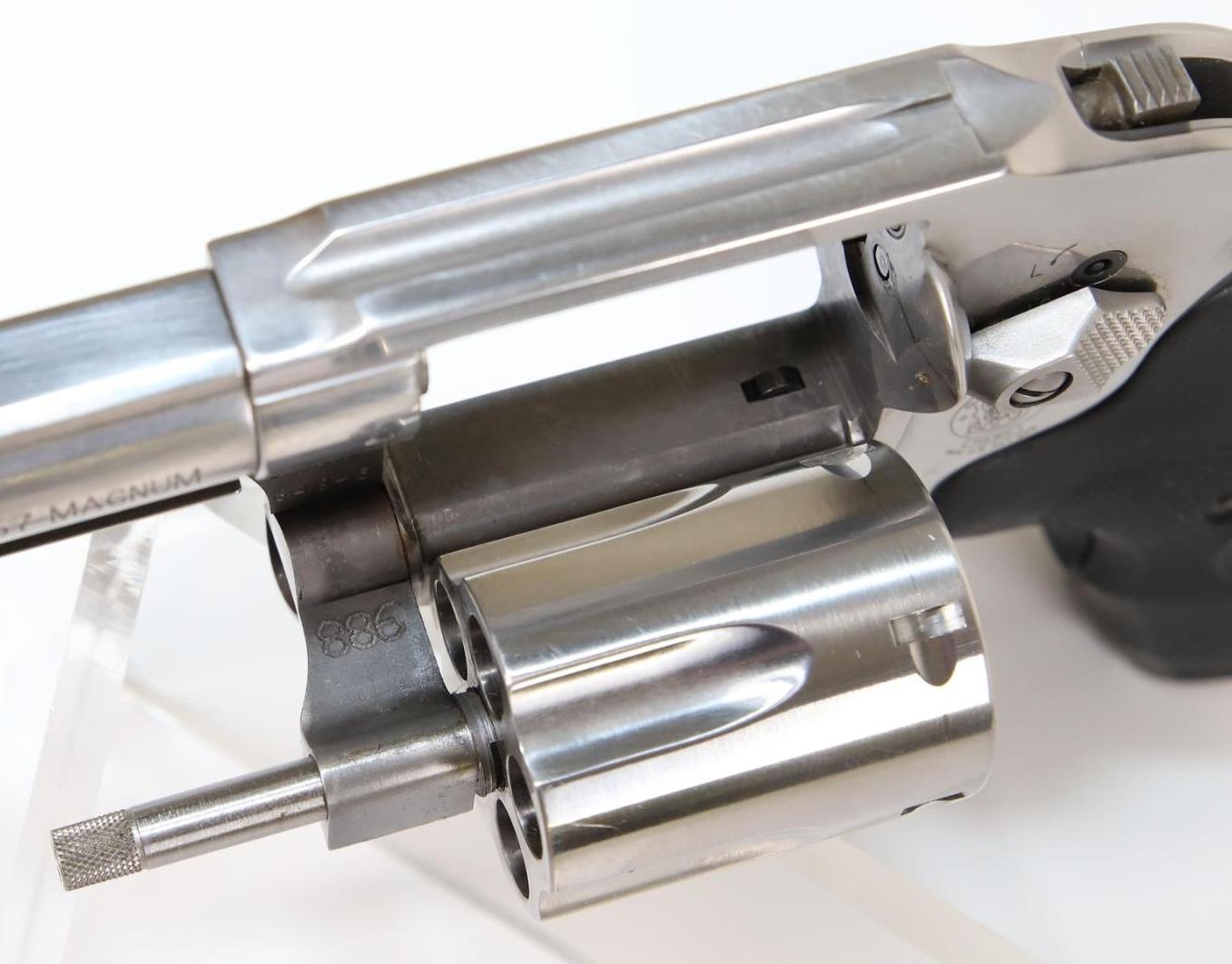 Smith & Wesson 649-5 Double Action Revolver