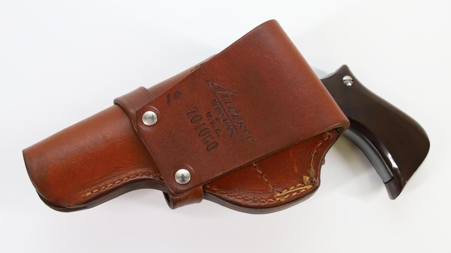 H&R Inc 925 Double Action Revolver