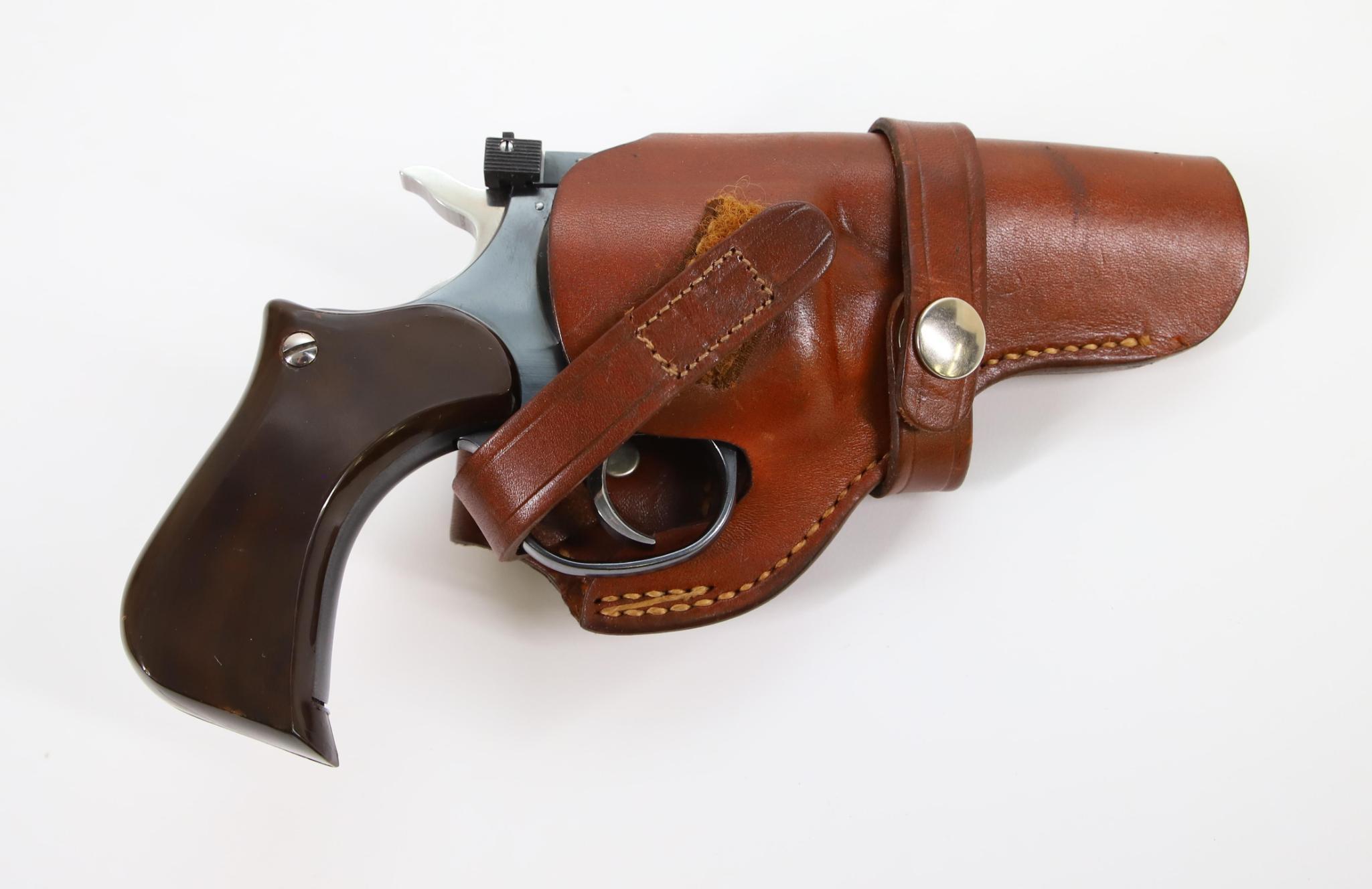 H&R Inc 925 Double Action Revolver