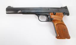 Smith & Wesson 41 Semi Automatic Pistol