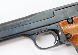 Smith & Wesson 41 Semi Automatic Pistol