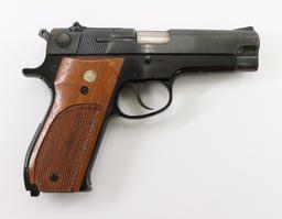 Smith & Wesson 39-2 Semi Automatic Pistol