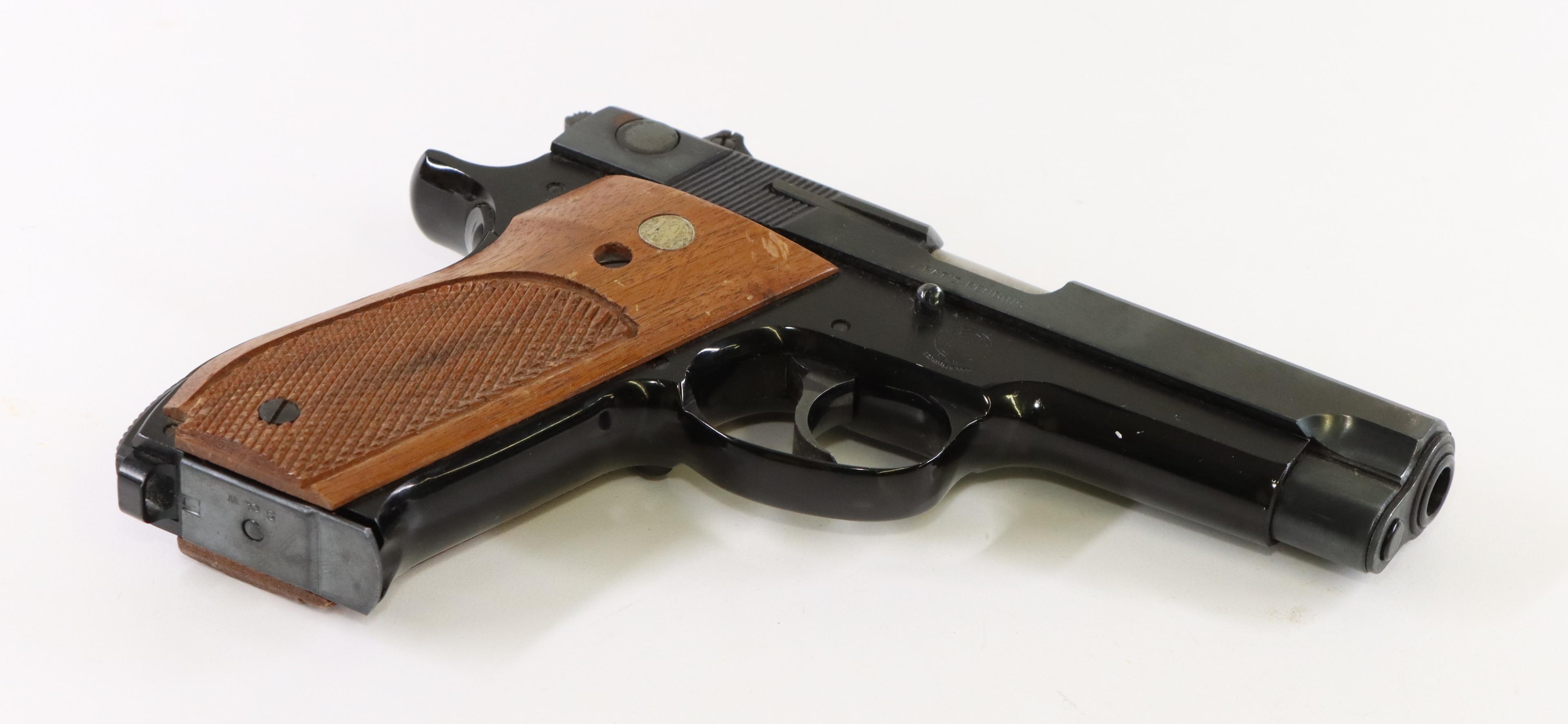 Smith & Wesson 39-2 Semi Automatic Pistol