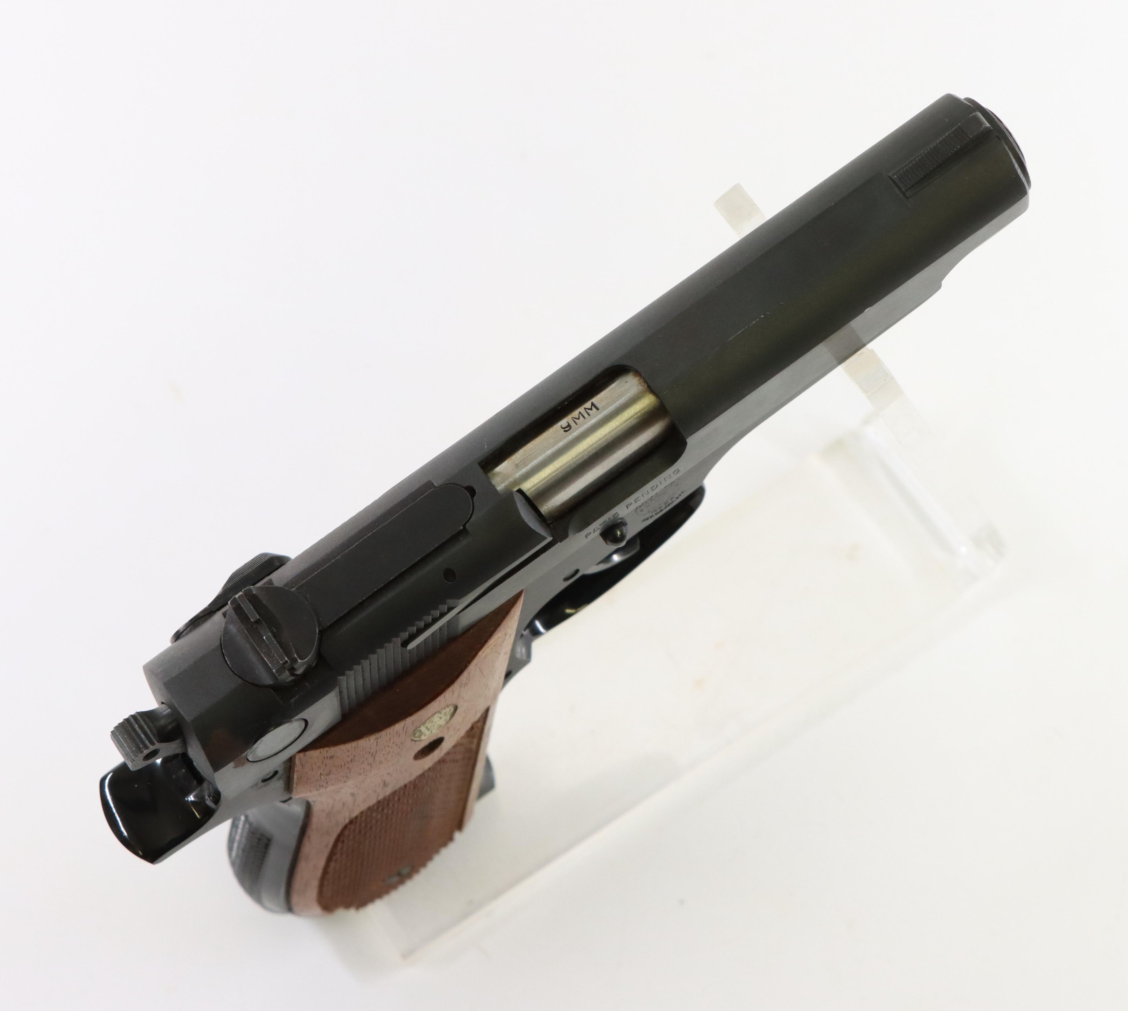 Smith & Wesson 39-2 Semi Automatic Pistol