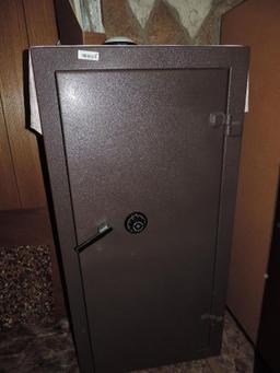 30x24x60" Sargent & Greenleaf gun safe with cases.