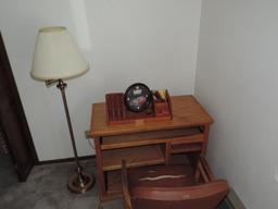 Contents of guest bedroom.