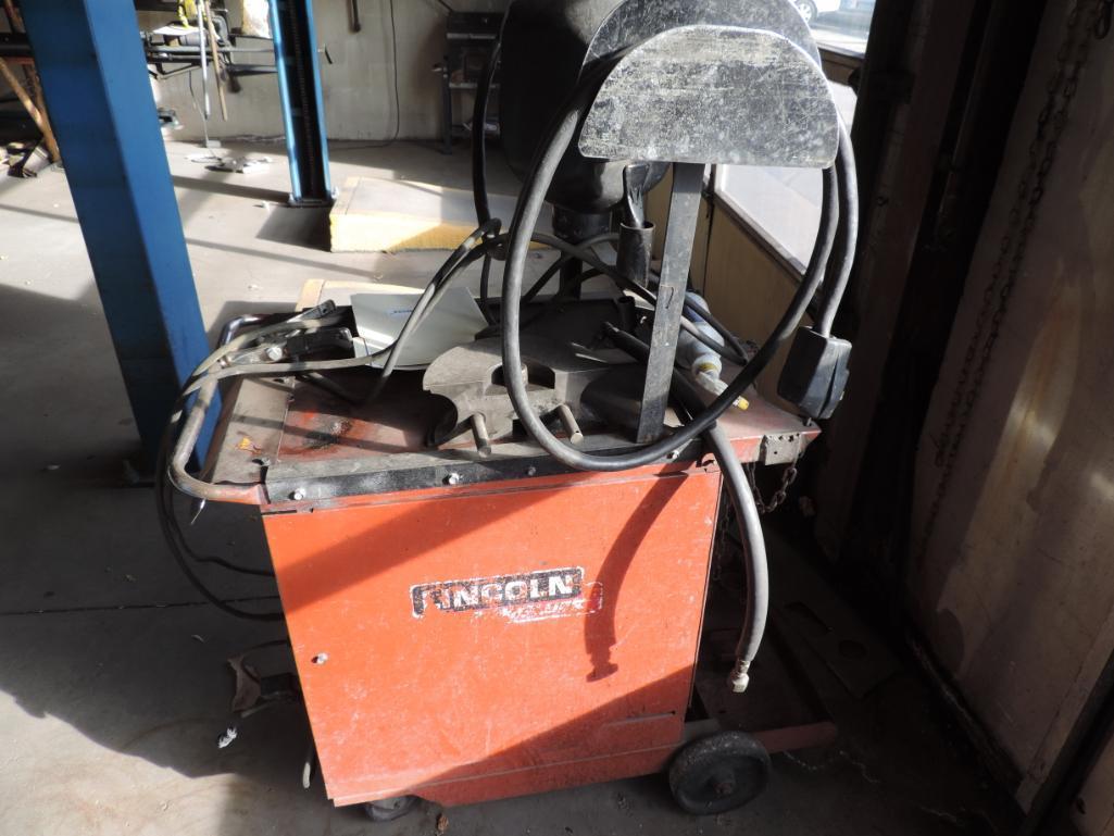 Lincoln Idealarc SP-200 welder.