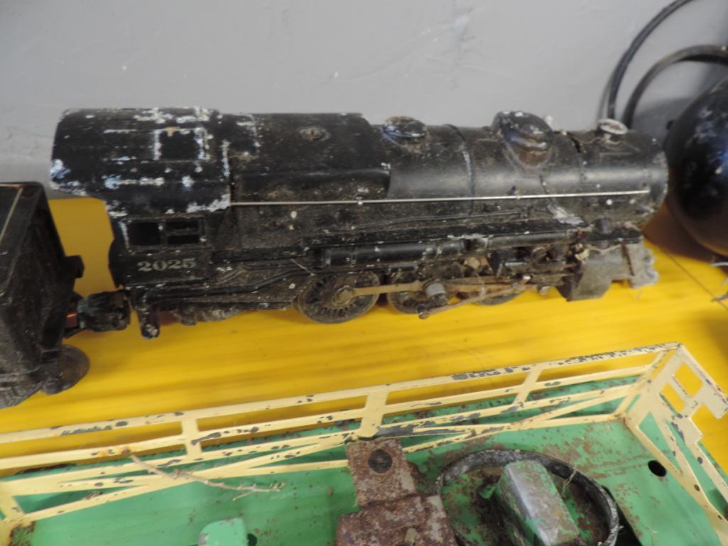 Lionel train assortment.