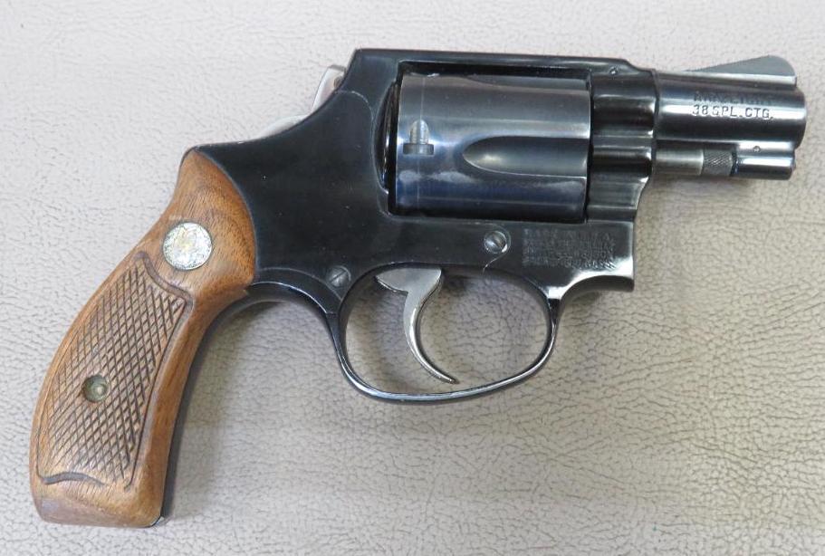 Smith & Wesson - 37 Airweight
