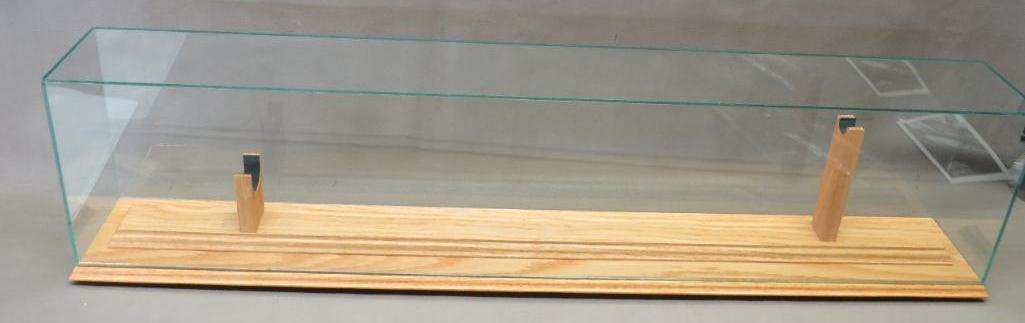 Oak Custom Rifle Display