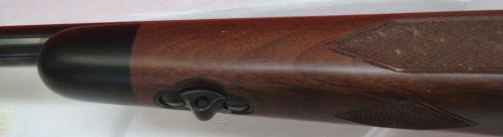 Winchester 52 B Deluxe Limited Edition Sporting Model - 22LR, Rifle, SN-BS3290