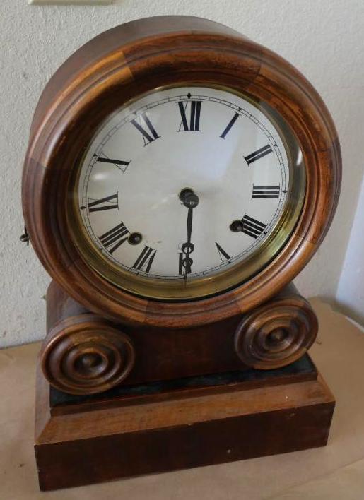 Antique Ingraham 8 Day Mantle Clock