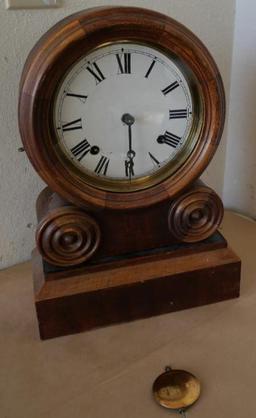 Antique Ingraham 8 Day Mantle Clock