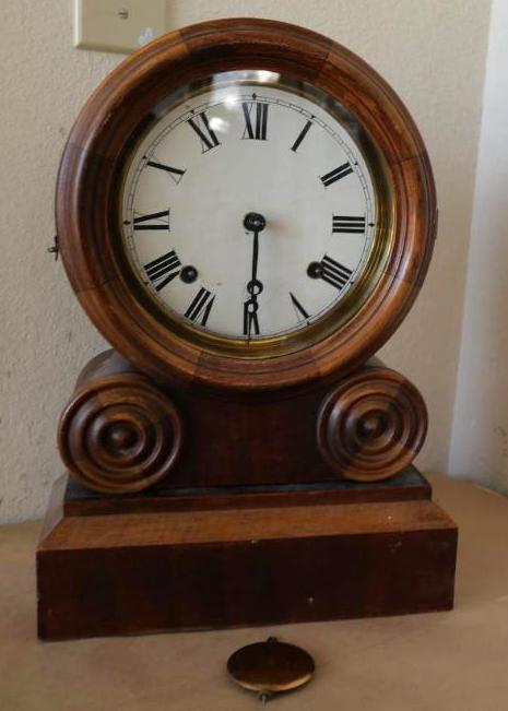 Antique Ingraham 8 Day Mantle Clock