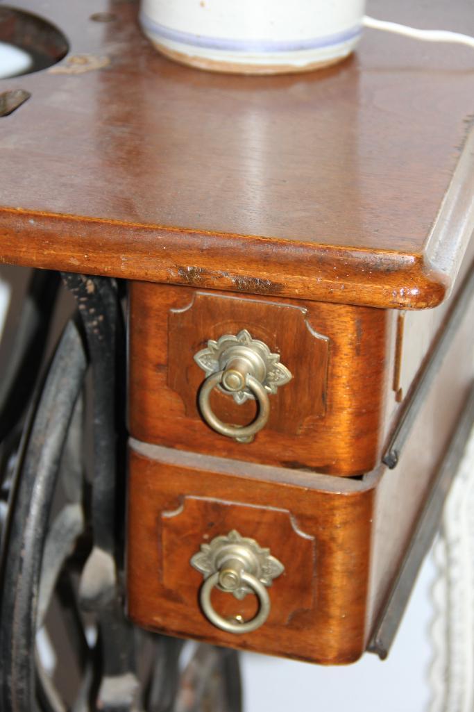 Antique Sewing Machine Table and 2 Lamps