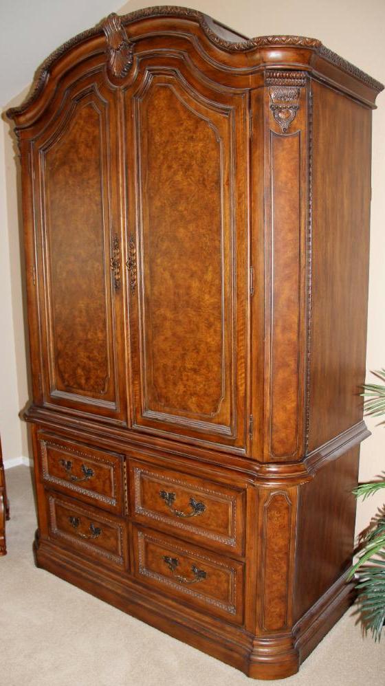 Amazing King Bedroom Set by Drexel Heritage